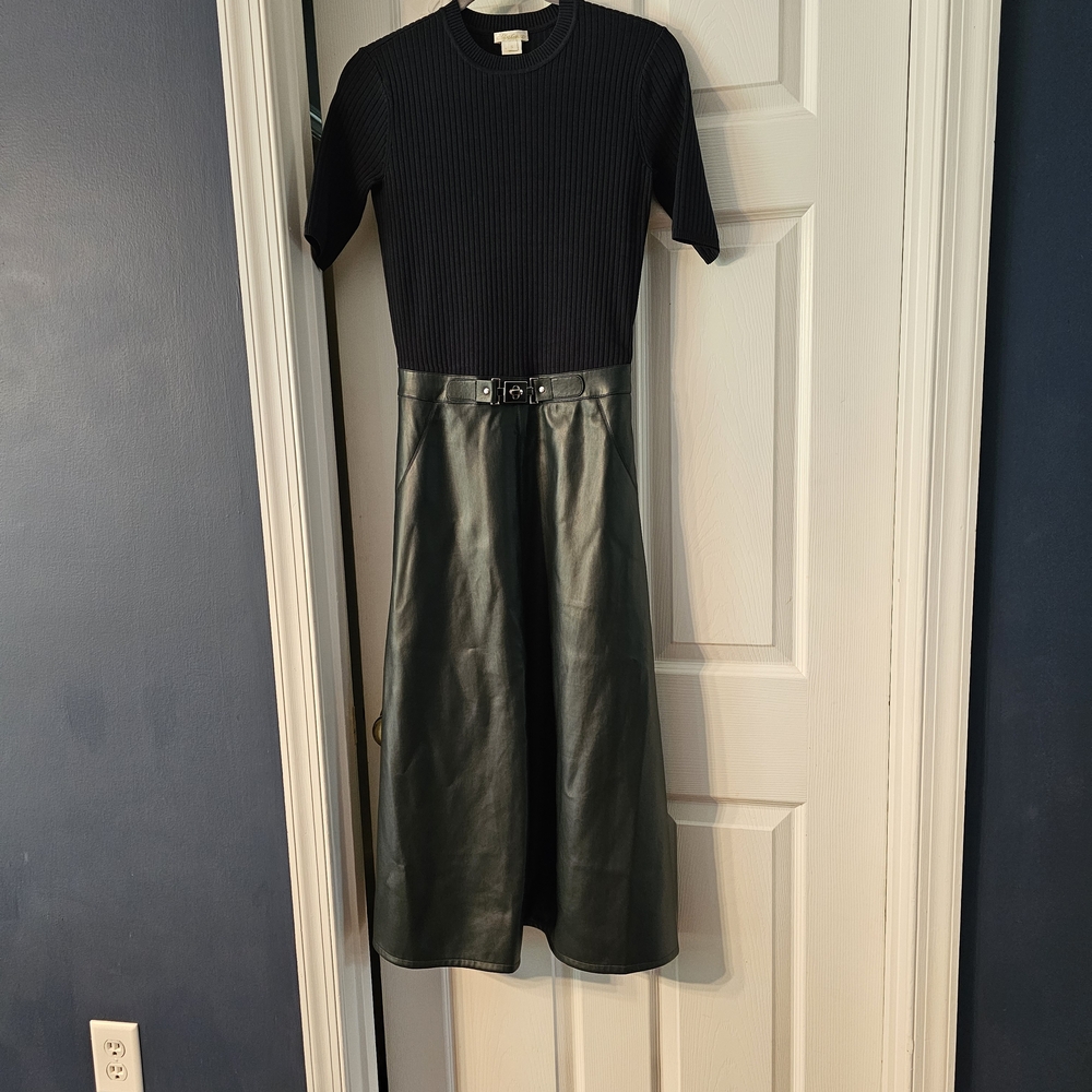Studio Black Ribbed Top